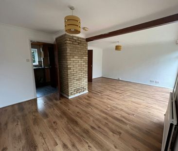 End of terrace house to rent on - Photo 1