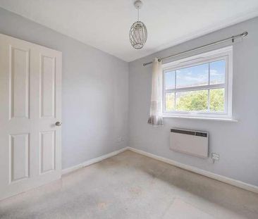 Rowan Close, Aylesbury, HP21 - Photo 4