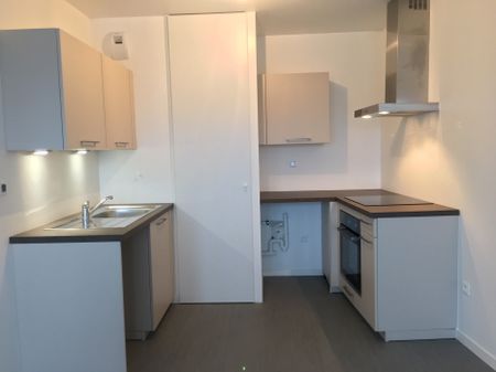 Location Appartement 2 pièces 46m² REIMS 51100 - Photo 2