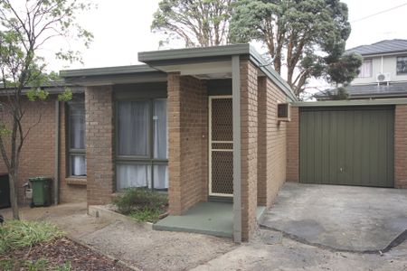 2/1 Wilson Street, Ringwood East - Photo 2