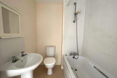 Kirkstall Road - Photo 3