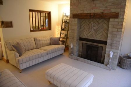 3 bedroom barn conversion to rent - Photo 3