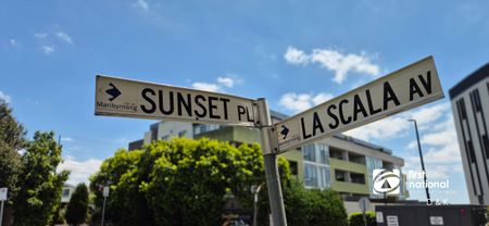 Penthouse Living - Photo 2