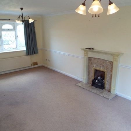 Castle Way, Ashby-de-la-Zouch, LE65 - Photo 1