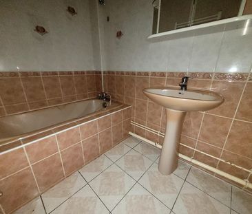 Location Appartement 4 pièces 108m² - Photo 6