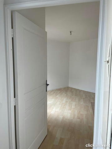 COLOMBES — SUPERBE STUDIO DE 25 M² REFAIT À NEUF — Immeuble récent (2012) Avec Ascenseur - Photo 5