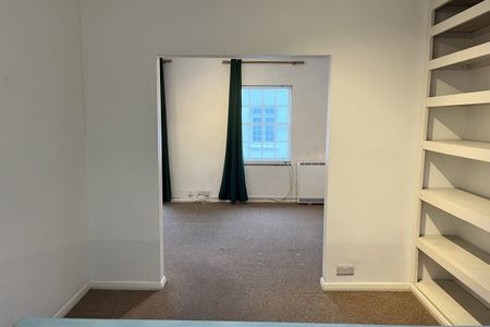 Sussex Mews - Photo 2