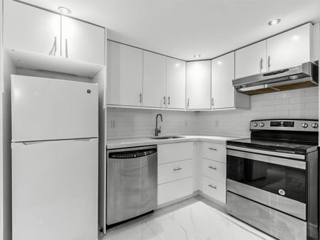 For Lease - 12 Salem Avenue Unit# Lower, Toronto, Ontario - Photo 4