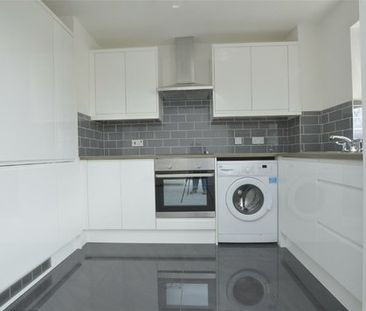 Jacobs Avenue, Harold Wood, Romford, RM3 - Photo 5