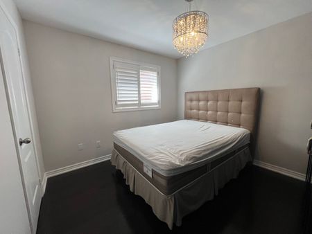 For Lease - 100 Colesbrook Road, Richmond Hill, Ontario - Photo 5