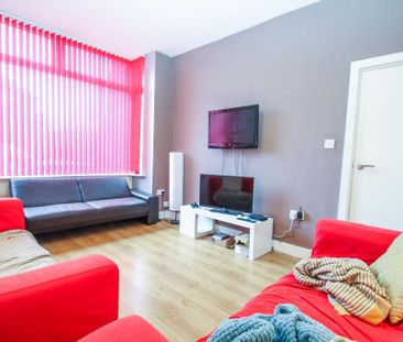 4 bedroom terraced house to rent - Photo 2