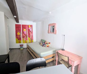 AIX EN PROVENCE CENTRE-VILLE APPARTEMENT T1 MEUBLE, - Photo 2