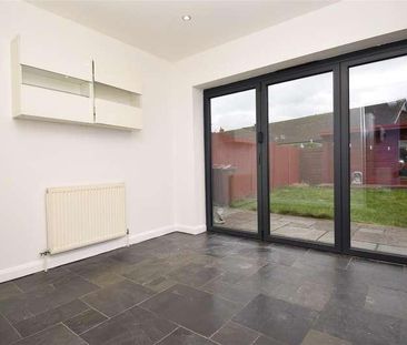 North Lane, Oulton, Leeds, LS26 - Photo 5