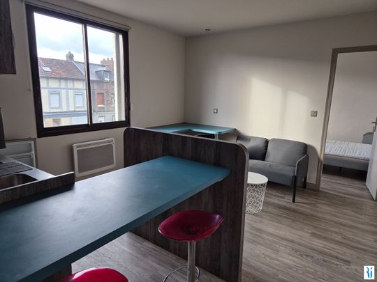 Location Appartement 2 pièces 28m² DEVILLE LES ROUEN 76250 - Photo 1