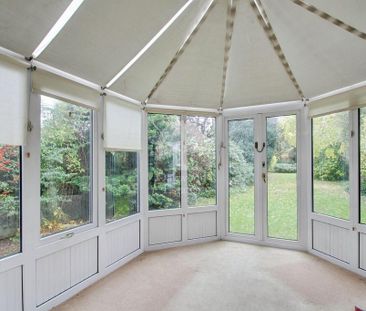 4 bedroom semi-detached house to rent - Photo 4