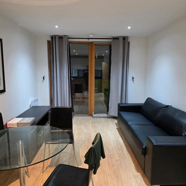 1 bedroom flat to rent - Photo 1