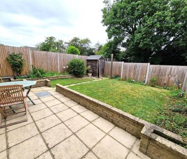 2 bedroom maisonette to rent - Photo 5