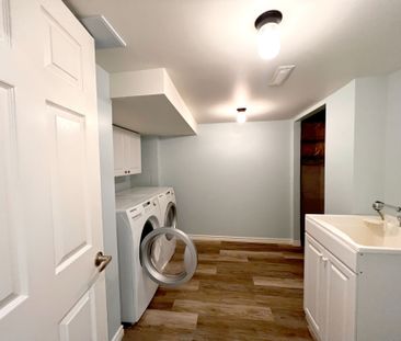 For Lease - 1559 Parish Lane, Oakville, Ontario - Photo 6