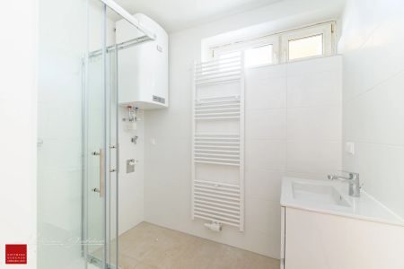 ERSTBEZUG NACH SANIERUNG: 3-ZIMMER-WOHNUNG MIT BALKON - Foto 2