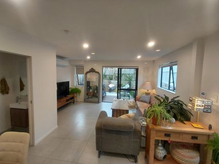 1/19 Alverston Street - Photo 3