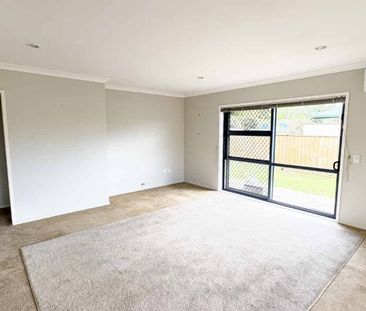 THREE BEDROOMS - WALNUT GROVE - WHAKATANE - Photo 3
