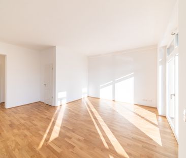 Großzügige Wohnung im Hochparterre mit Balkon - WE01 - Photo 1