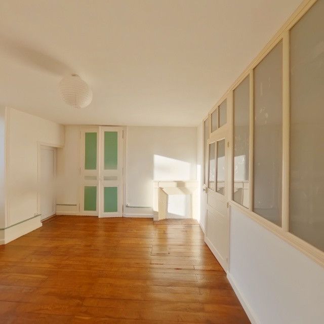 Location Maison 4 pièces 104m² CHAUVIGNY 86300 - Photo 1