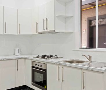 Room 15 (Ensuite) - Photo 2