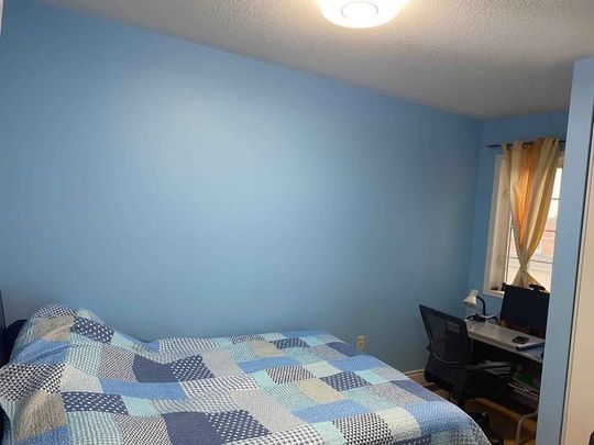 For Lease - 878 Scollard Court Unit# 8, Mississauga, Ontario - Photo 1