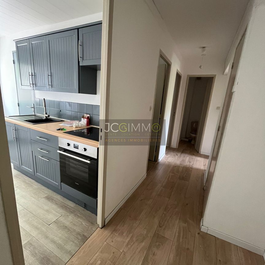 Location Appartement 2 pièces 46m² HYERES 83400 - Photo 1