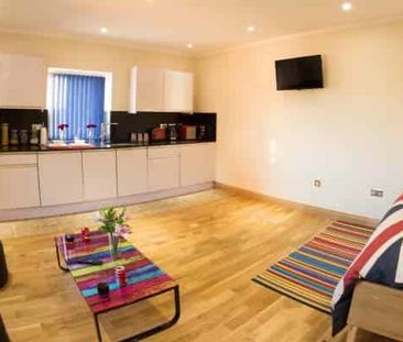 Executive Studio - Photo 1