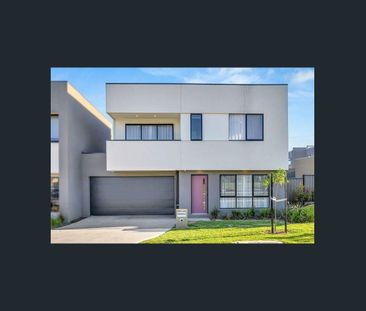 Stylish Townhouse in a Prime Craigieburn Location! - Photo 6