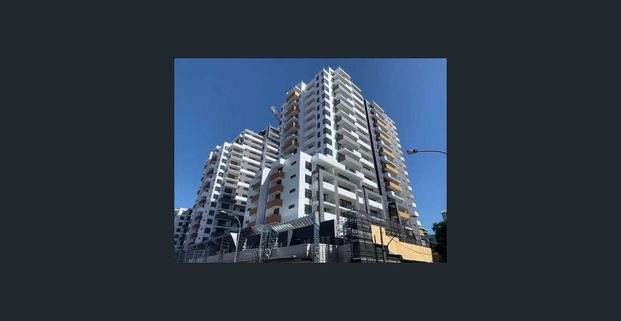 Modern 2B2B Apartment in Prime Burwood Location - Photo 1