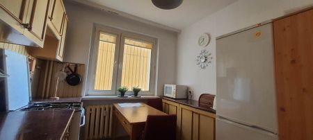 DO WYNAJĘCIA : 3 pokojowe, umeblowane z balkonem. Opole, ul. Fieldorfa - Zdjęcie 4