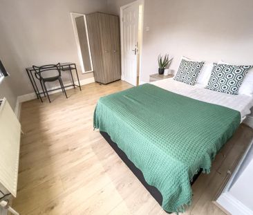 5 bedroom terraced house to rent - Photo 6