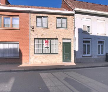 Leuke stadswoning met 2 slaapkamers en koertje te Poperinge! - Photo 2