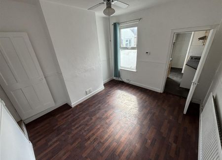 2 bedroom house - terraced to rent - Photo 4