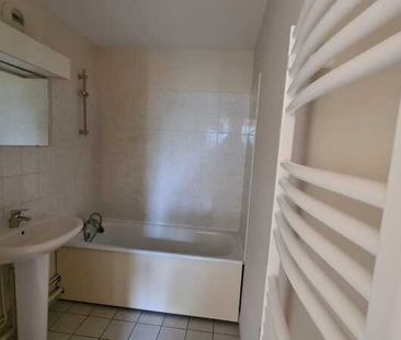 Location Appartement 2 pièces 43m² ORLEANS 45000 - Photo 6