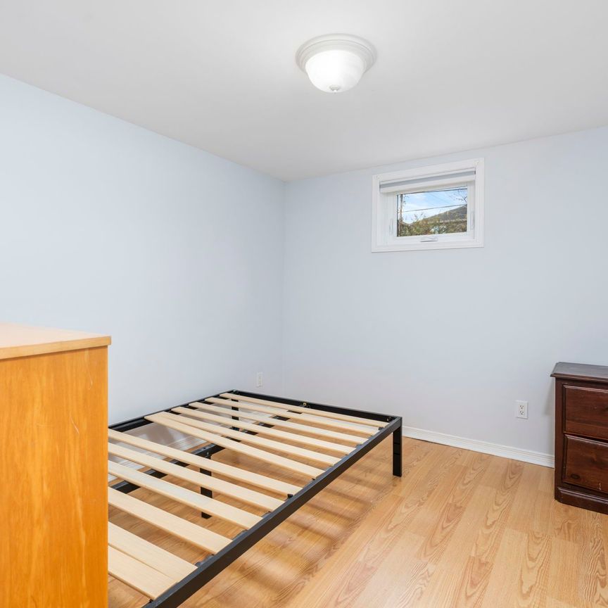 For Lease - 39 Cayuga Avenue Unit# Lower, Toronto, Ontario - Photo 1