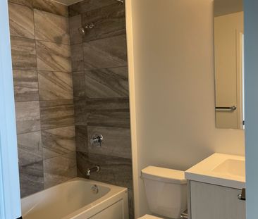 For Lease - 60 George Butchart Drive Unit# 404, Toronto, Ontario - Photo 6