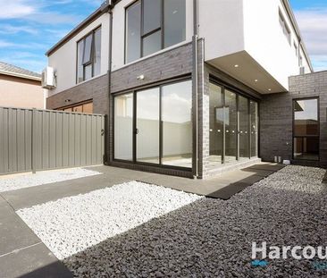 Modern 3-Bedroom Home with Stylish Features in Thomastown - Photo 3