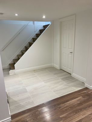 For Lease - 560 Heman Street, Newmarket, Ontario - Photo 1
