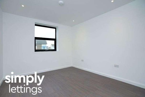 South Coast Road, Peacehaven, BN10 - Photo 1