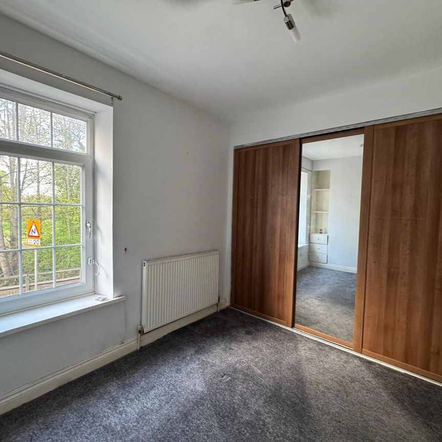 Doncaster Road, Barnsley, Darfield - Photo 1