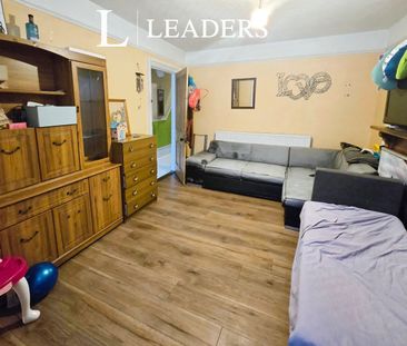 3 bedroom semi-detached to rent Colvile Road, Wisbech - Photo 4