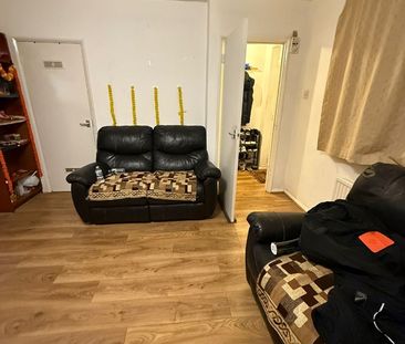 3 Bed Terraced House, The Bye Way, HA3 - Photo 1