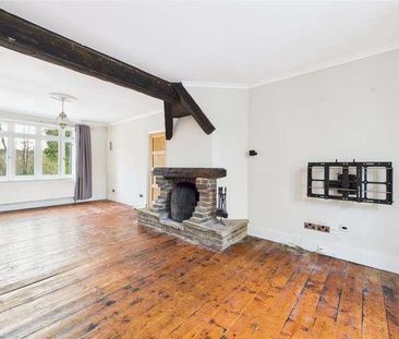 Pinehill Road, Crowthorne, Berkshire, RG45 - Photo 5