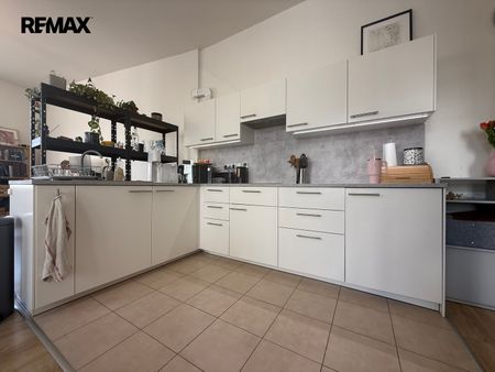 Pronájem bytu 2+kk v osobním vlastnictví 68 m², Praha 7 - Holešovice - Photo 2