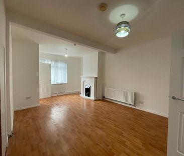8 Silverstream Parade, Belfast, BT14 8GR - Photo 5