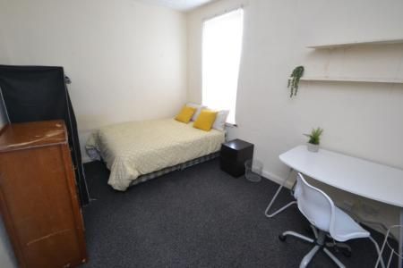 Lenton Boulevard, Lenton, Nottingham, NG7 - Photo 3